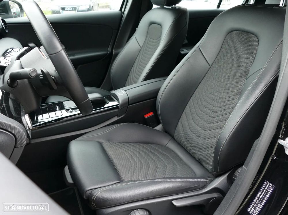 Mercedes-Benz A 250 e Style Plus - 22