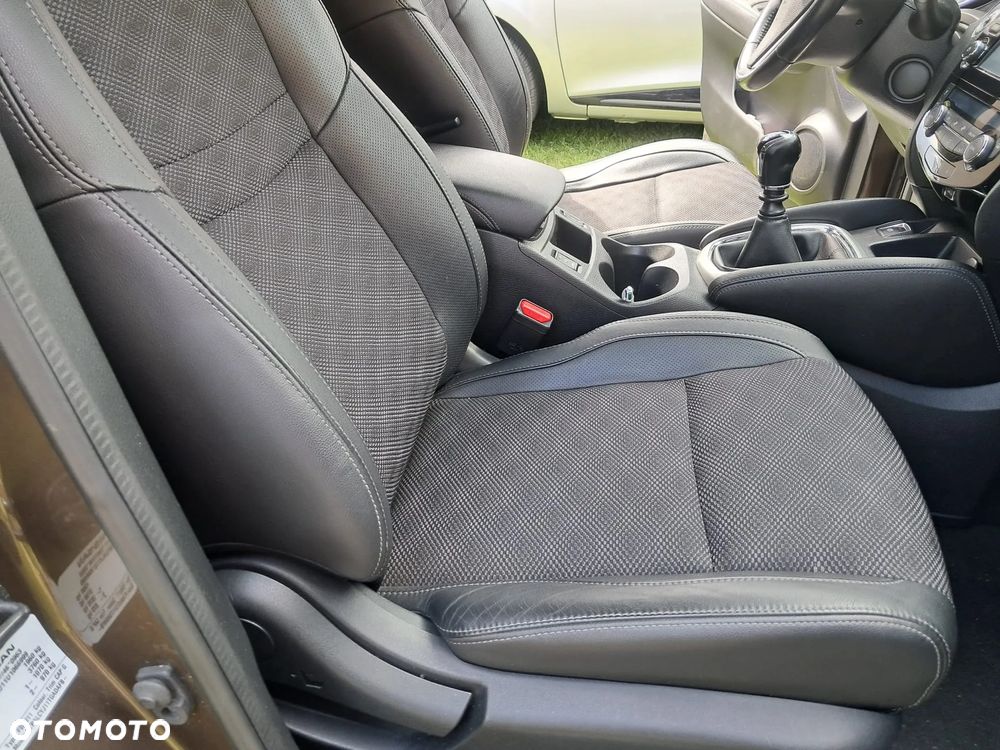 Nissan Qashqai 1.6 DCi TEKNA - 22