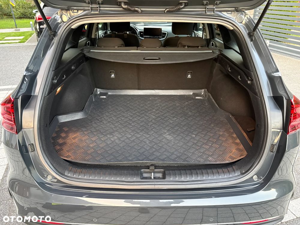 Kia Ceed - 5