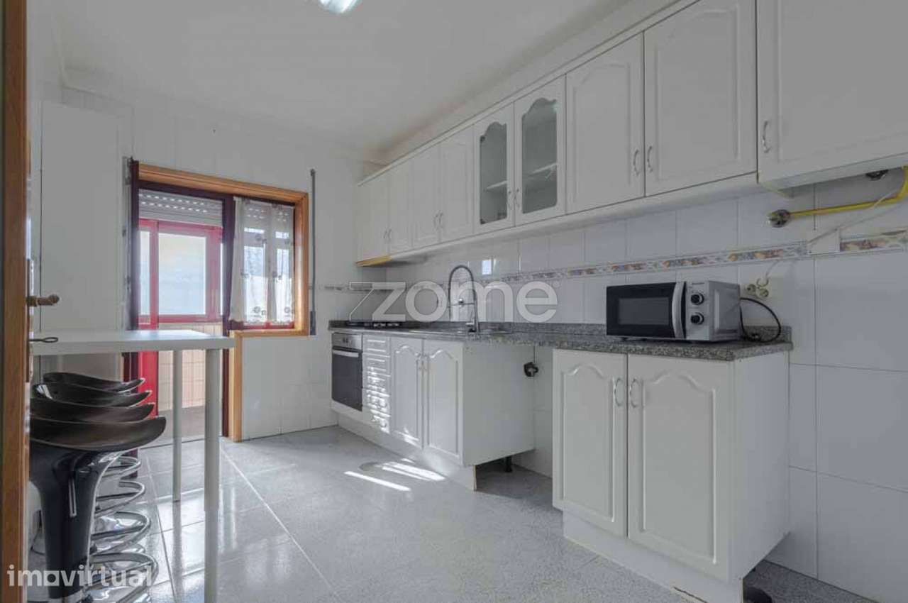 Apartamento T3 Mobilado para Arrendamento em Malta - Grande imagem: 4/23