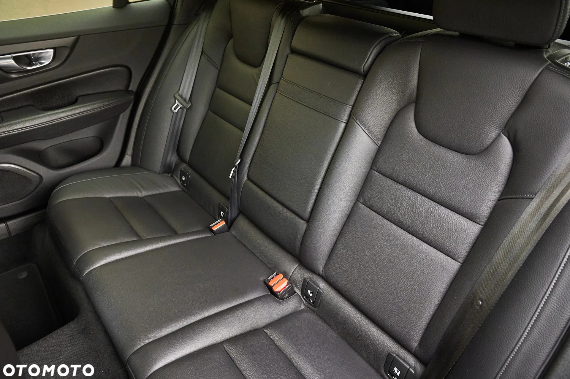 Volvo V60 D3 Momentum Pro - 8