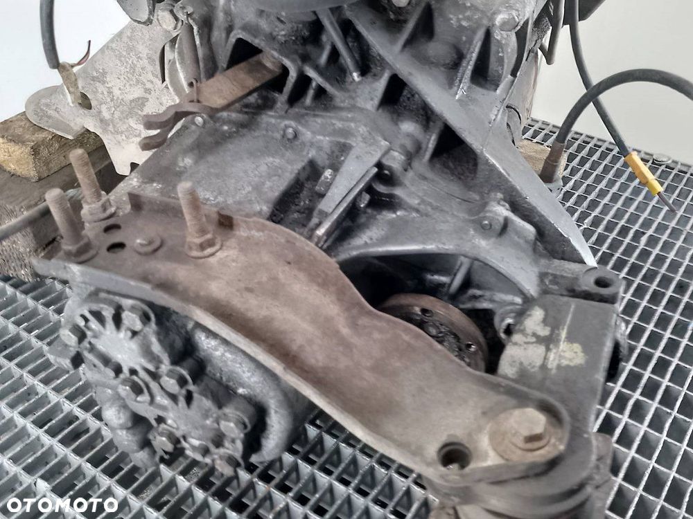 SILNIK KOMPLETNY+ SKRZYNIA BIEGÓW VW GOLF II 1.3 - 4