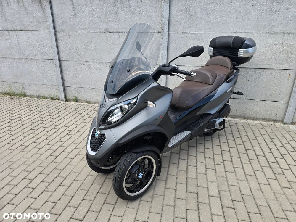 Piaggio MP-3 - 1