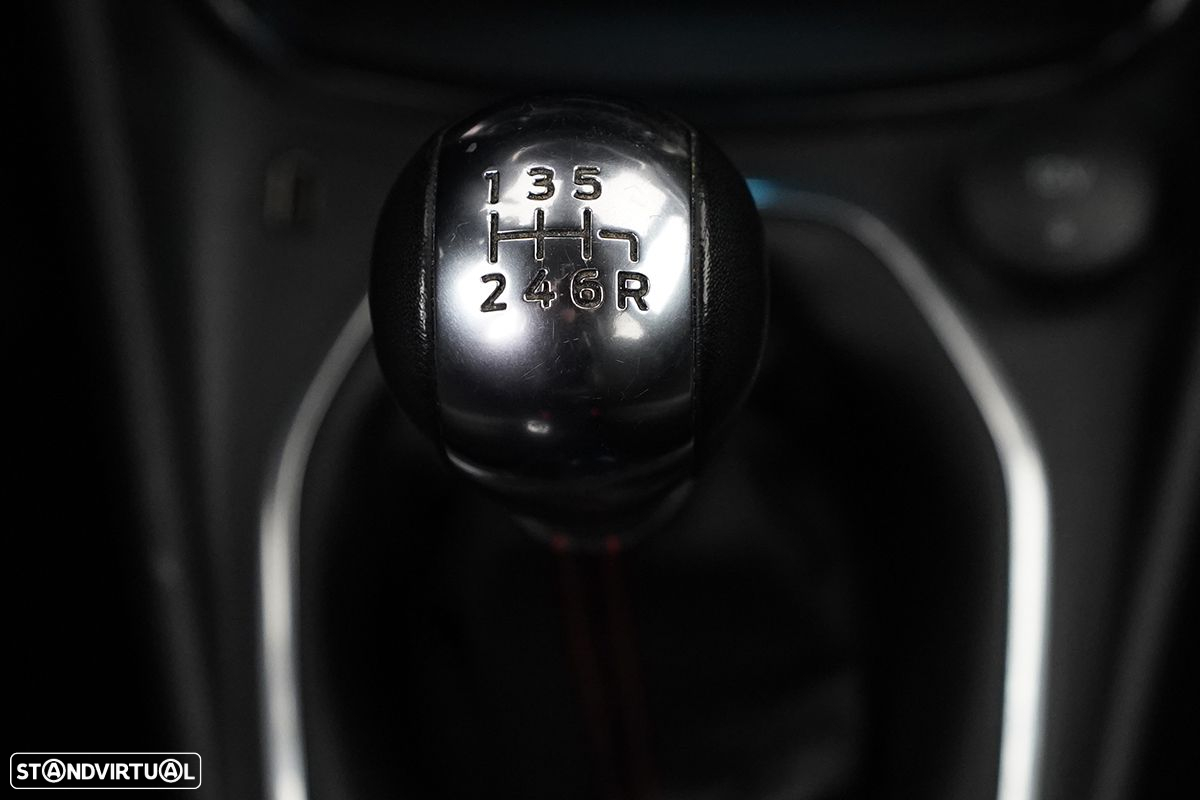 Ford Puma 1.0 EcoBoost MHEV ST-Line X - 14