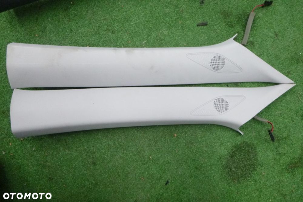 SKODA KAMIQ OSŁONA SŁUPKA TYLNEGO LAMPKA PODSUFITKI RACZKI PODSUFITKI OSŁONA PROGU OSŁONA TYLNEJ KANAPY 657863483 657863484 568867233 658867234 657868837A 657868802 658867243 658867244 658867287 658867288 657867281 657867282 657867765 657867766 657853369 657853370 58867246 658867245 - 10