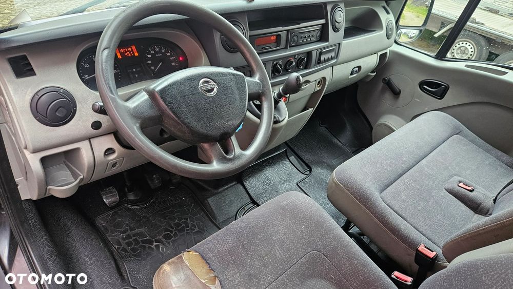 Nissan INTERSTAR - 11