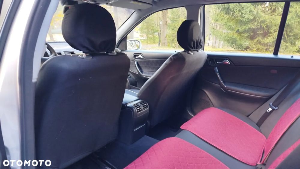 Mercedes-Benz Klasa C 220 T CDI Classic - 12