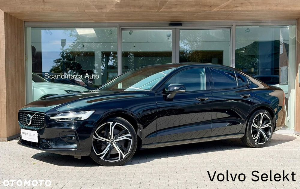 Volvo S60 B5 B AWD Plus Dark - 4