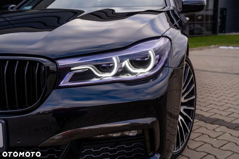 BMW Seria 7 740Li - 12
