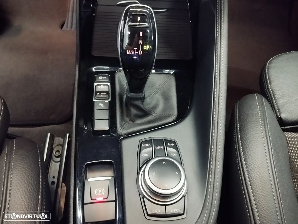BMW X1 16 d sDrive Auto xLine - 38