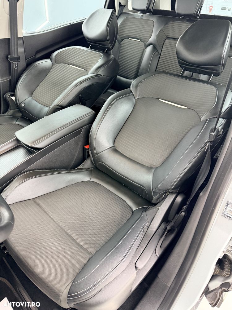 Renault Scenic ENERGY dCi 110 LIMITED - 17