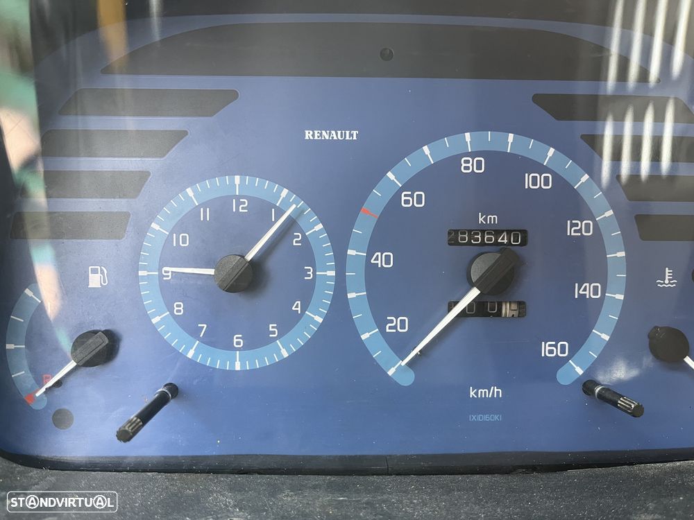 Renault Master 2.5 D L1 H1 SV - 5