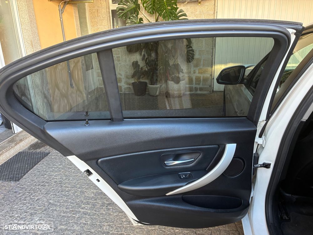 BMW 330 - 4