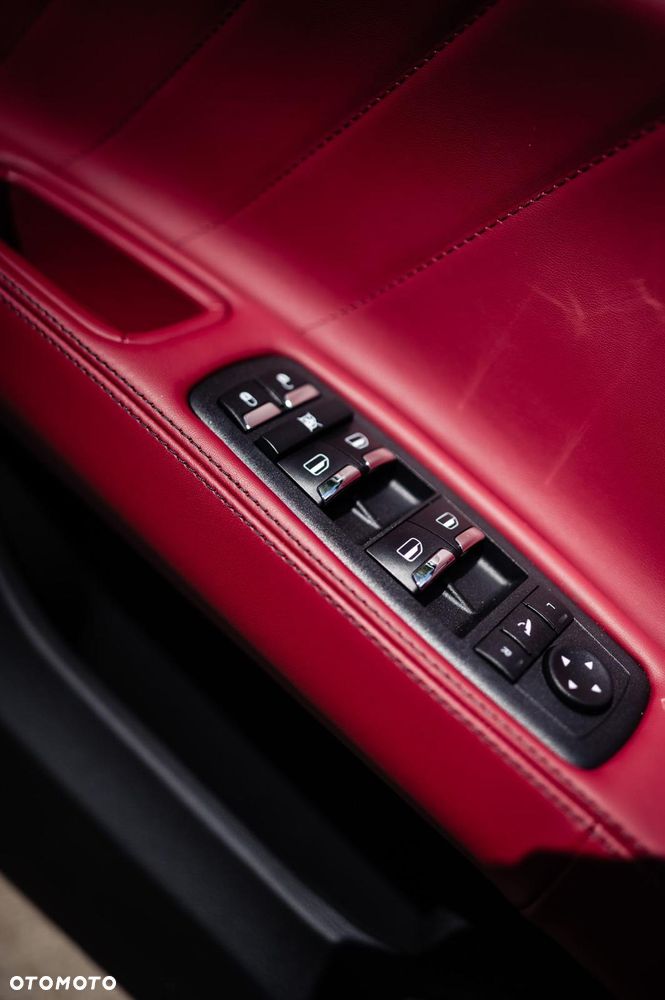 Maserati Quattroporte Modena Q4 - 32
