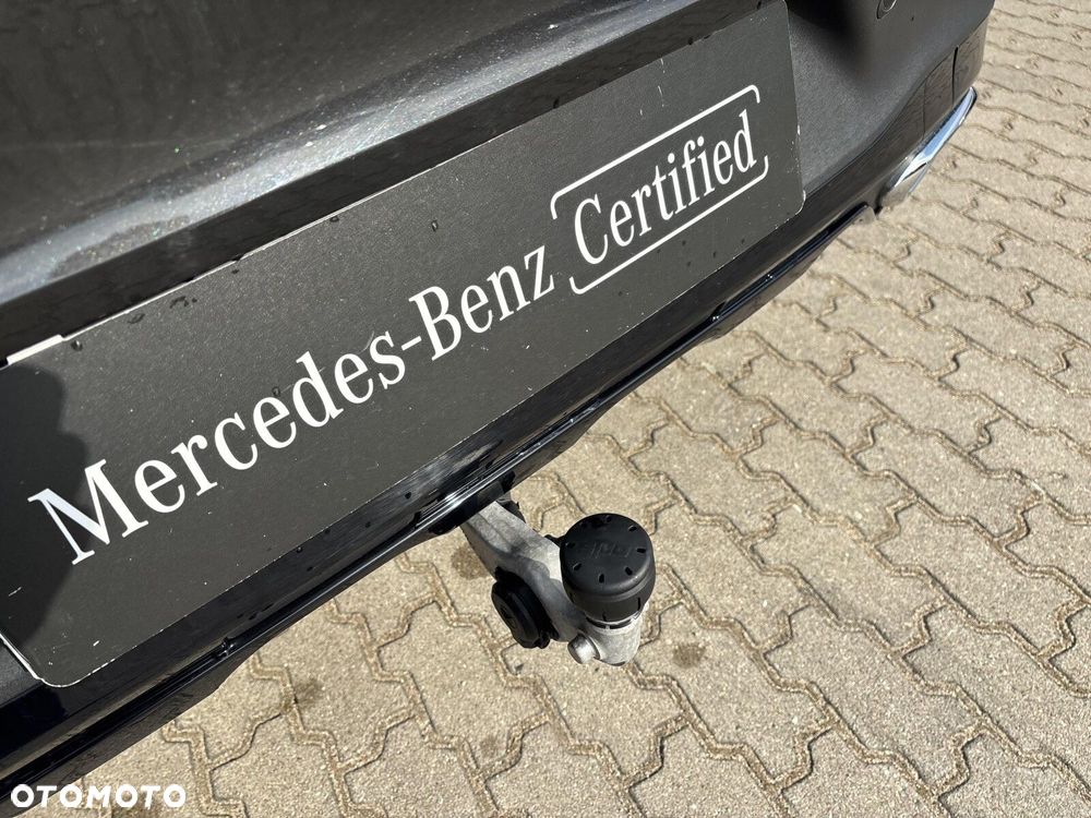 Mercedes-Benz GLC - 12