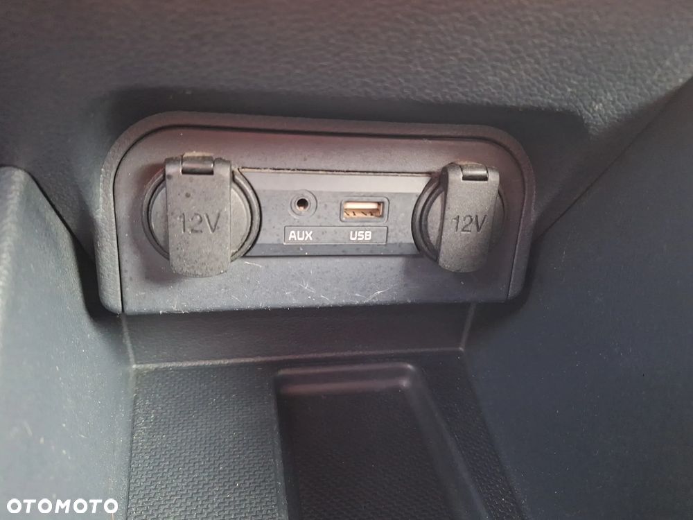 Kia Rio 1.2 Dream Team Edition - 27