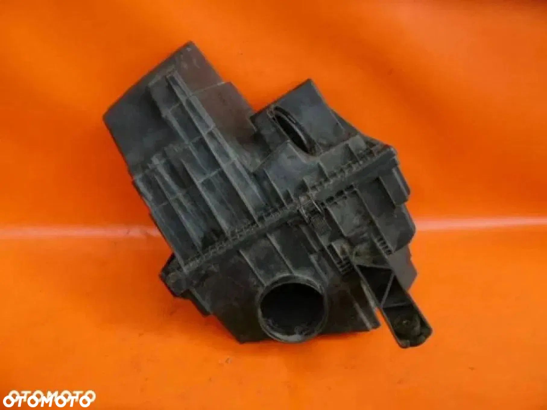 Vw Transporter T5 1.9 TDI Obudowa Filtra Powietrza 7E0129601 - 1