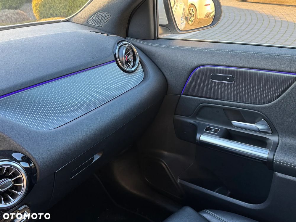 Mercedes-Benz EQA 250+ Electric Art - 18