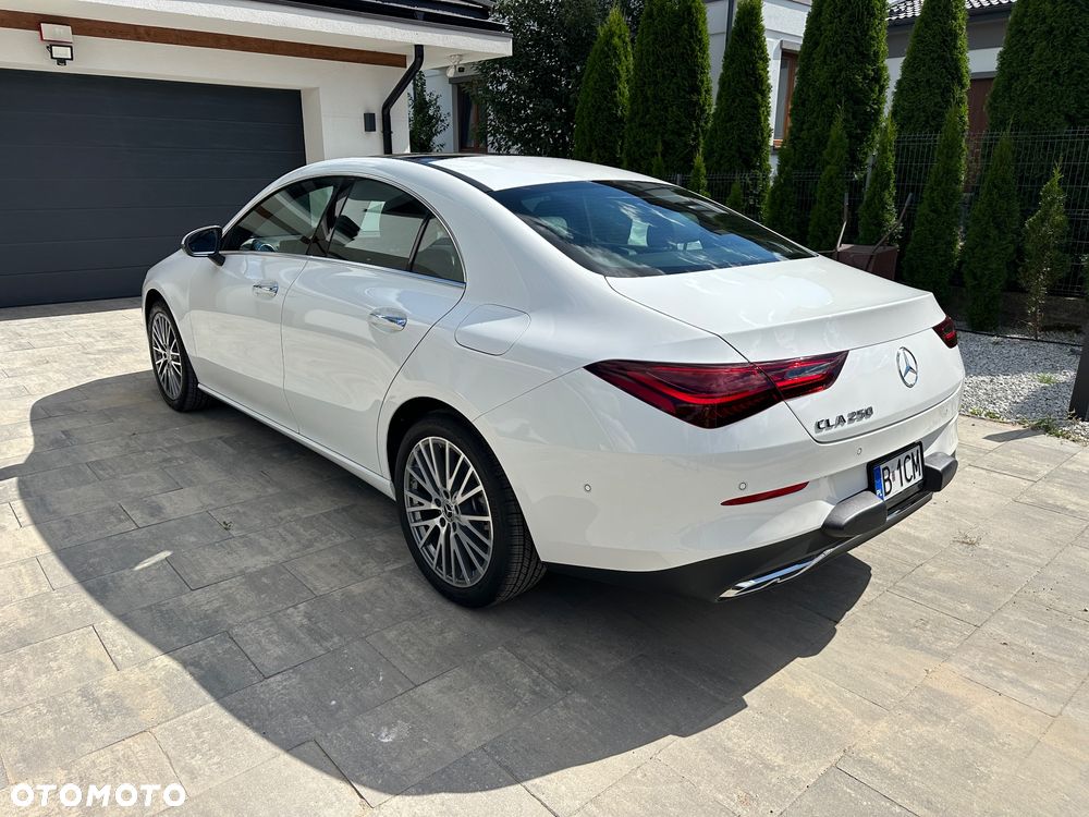 Mercedes-Benz CLA - 8