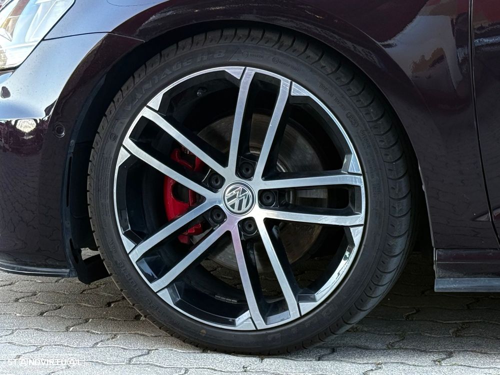 VW Golf 2.0 TDI GTD DSG - 29