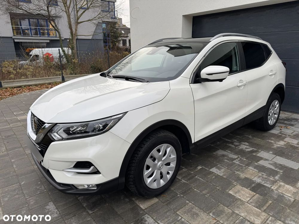 Nissan Qashqai 1.3 DIG-T N-CONNECTA - 1