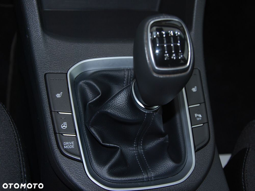 Hyundai i30 1.5 T-GDI 48V Smart - 30