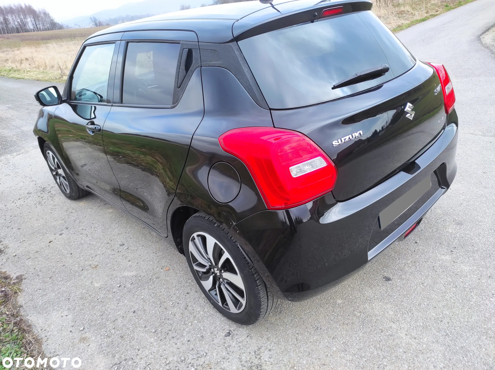 Suzuki Swift 1.0 T SVHS Elegance - 4