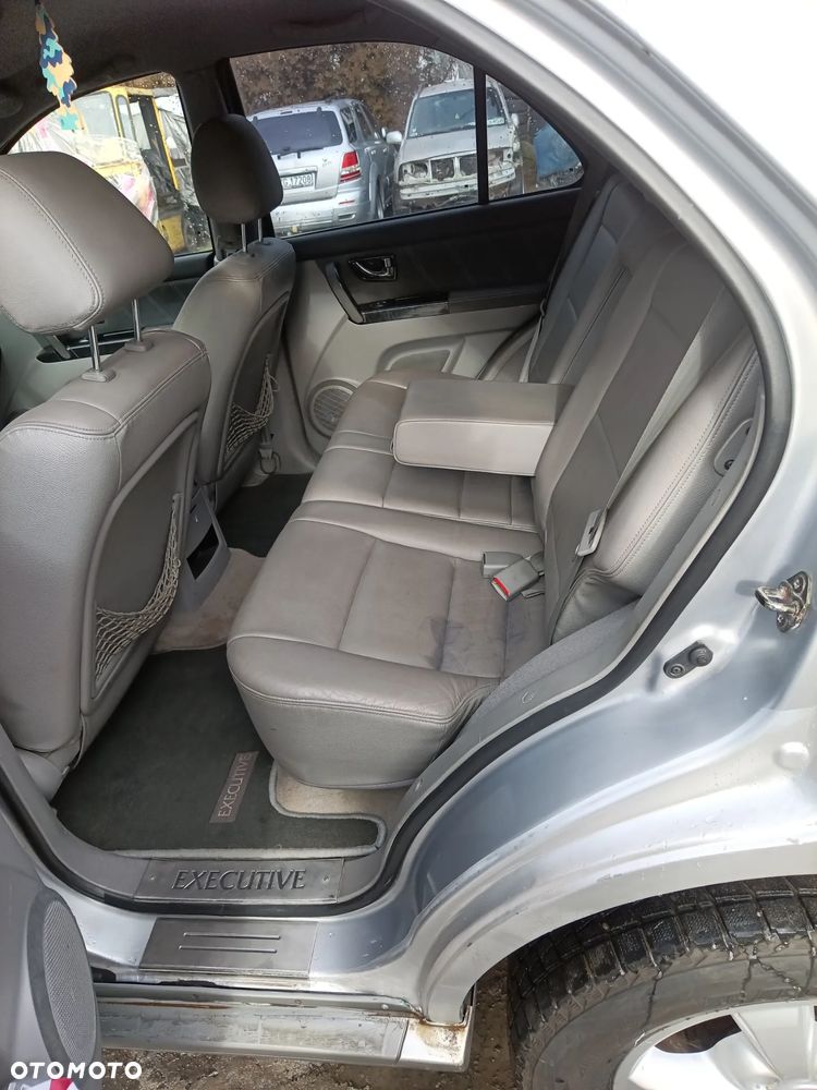 Kia Sorento 2.5 CRDi Executive - 9