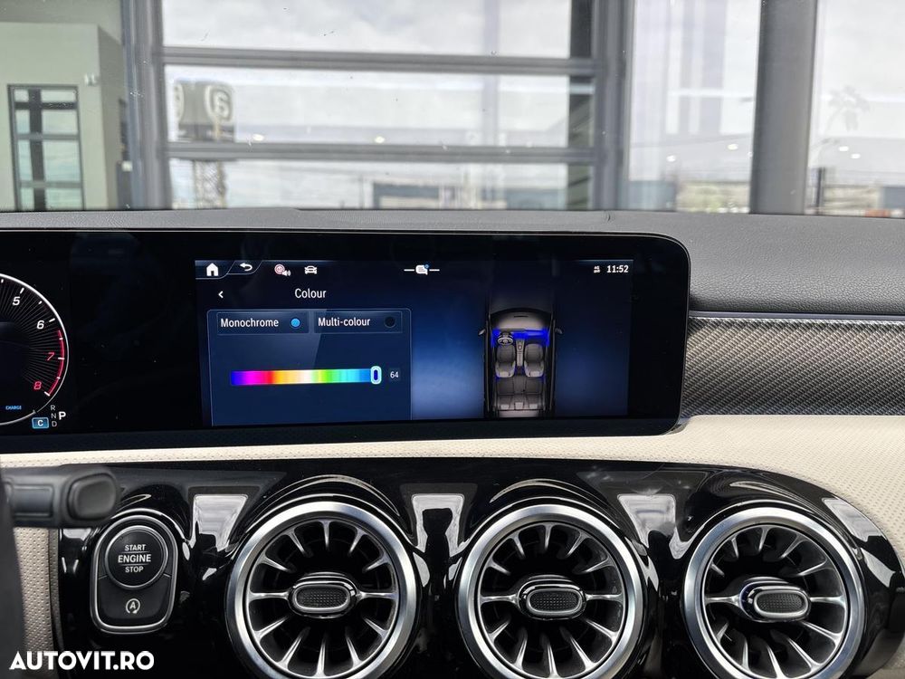 Mercedes-Benz A 180 Sedan 7G-DCT - 17