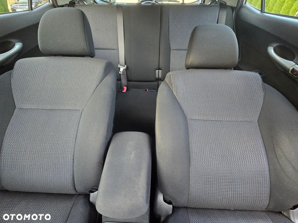 Toyota Auris 1.8 HSD Sol - 36