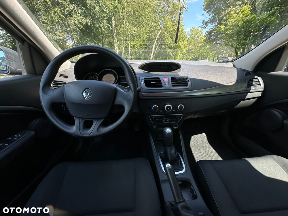 Renault Megane 1.6 16V 100 Authentique - 12