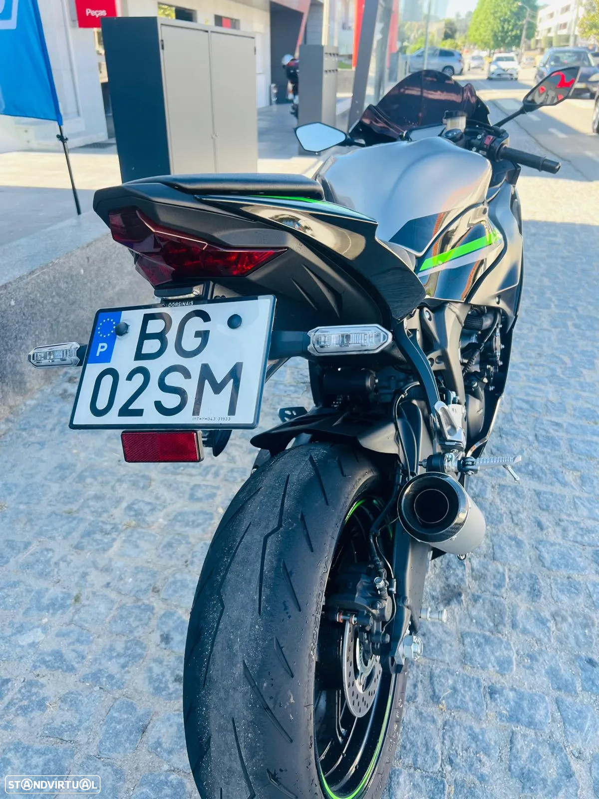Kawasaki ZX -6r - 5
