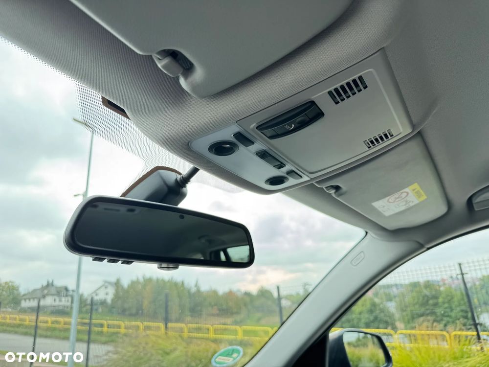 BMW X1 sDrive18d xLine - 30