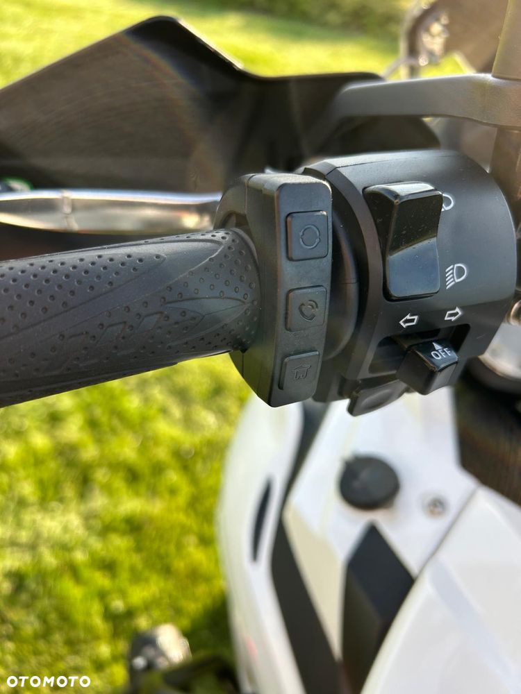 Benelli TRK 502 - 12