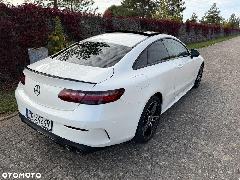 Mercedes-Benz Klasa E - 9