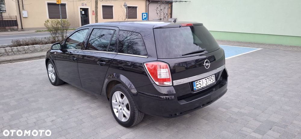 Opel Astra 1.9 CDTI Sport - 4