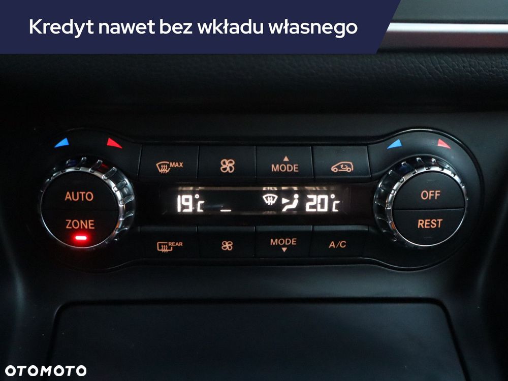 Mercedes-Benz GLA - 19