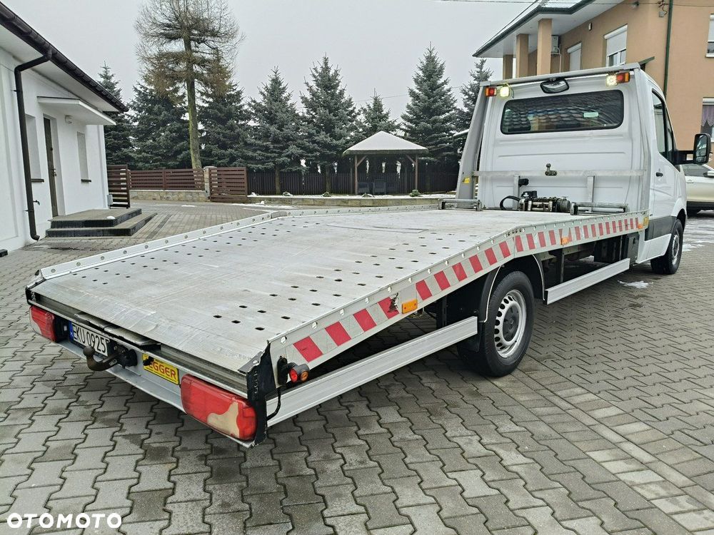 Mercedes-Benz Sprinter - 9