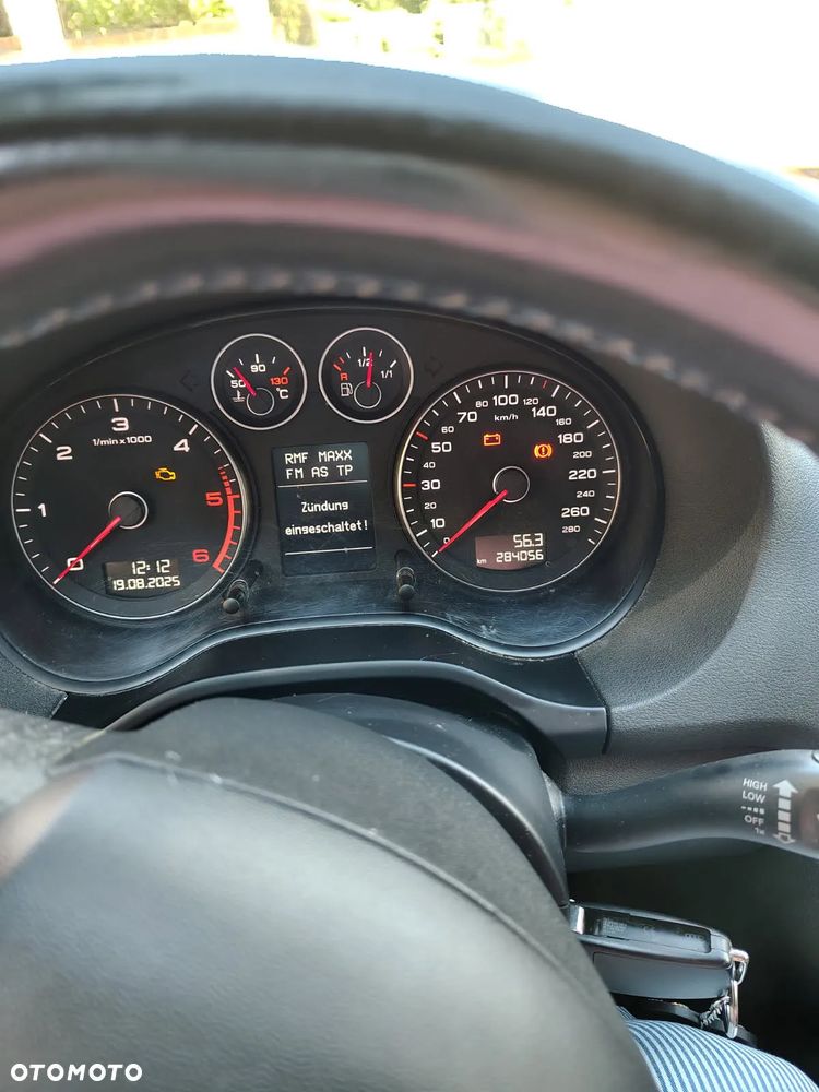 Audi A3 Sportback 1.6 TDI DPF Ambition - 6