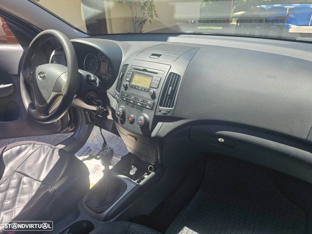 Hyundai i30 1.4 CVVT Comfort - 1