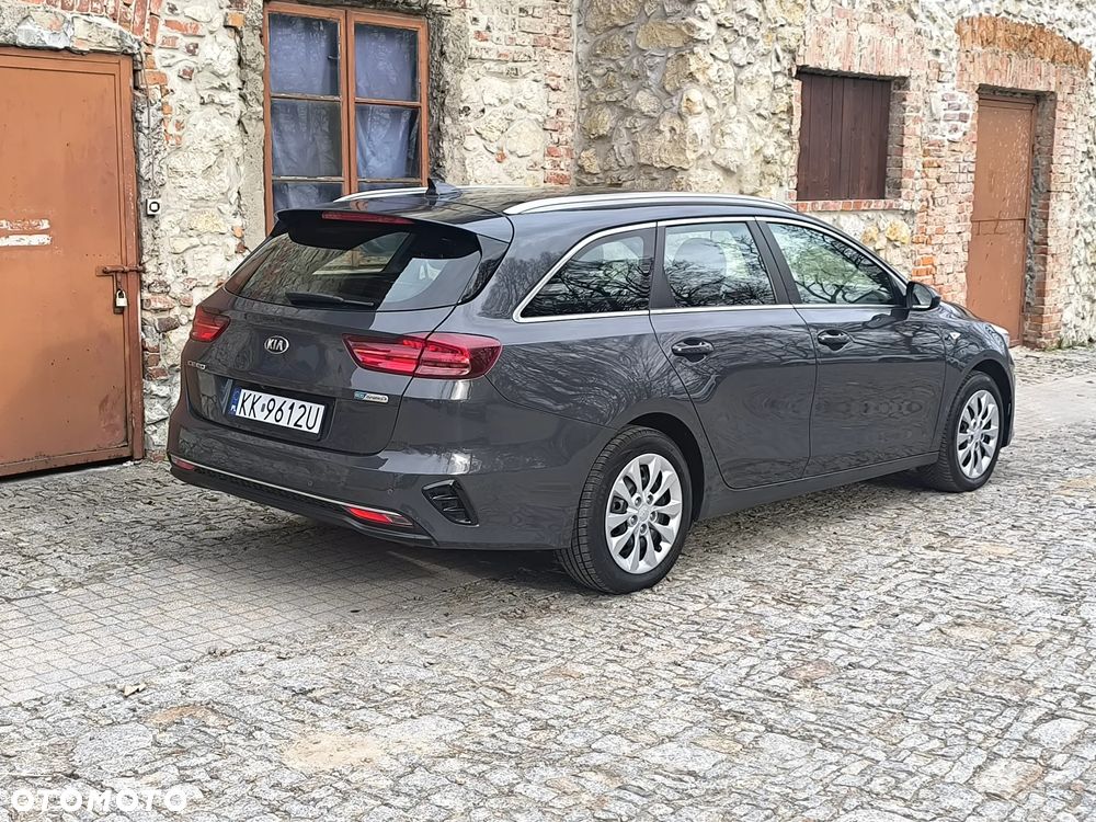 Kia Ceed 1.6 CRDi mHEV S - 6