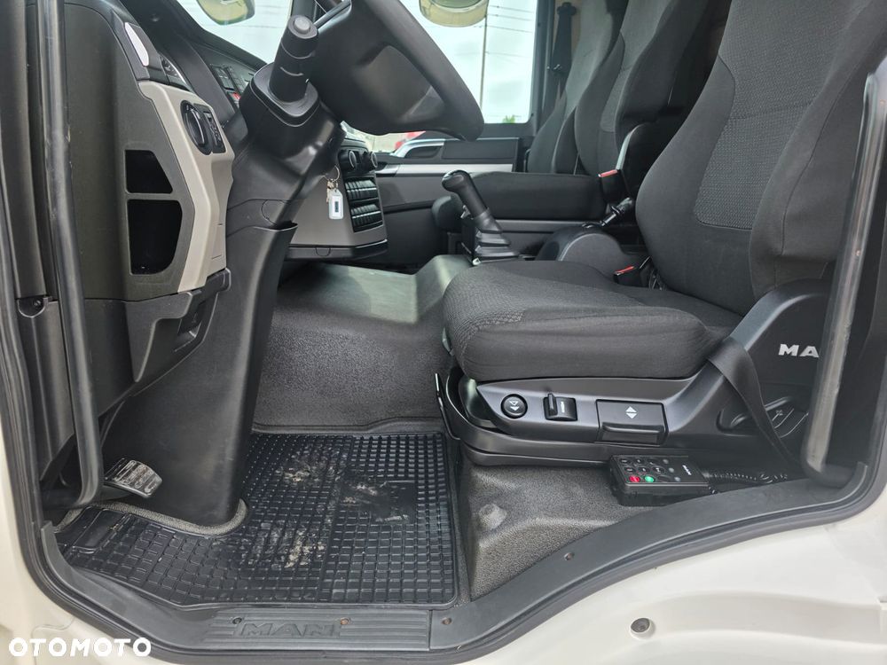 MAN TGM / 15.250 / EURO 6 / CHŁODNIA + WINDA / ŁAD. 6 750 KG / 18 PALET - 10