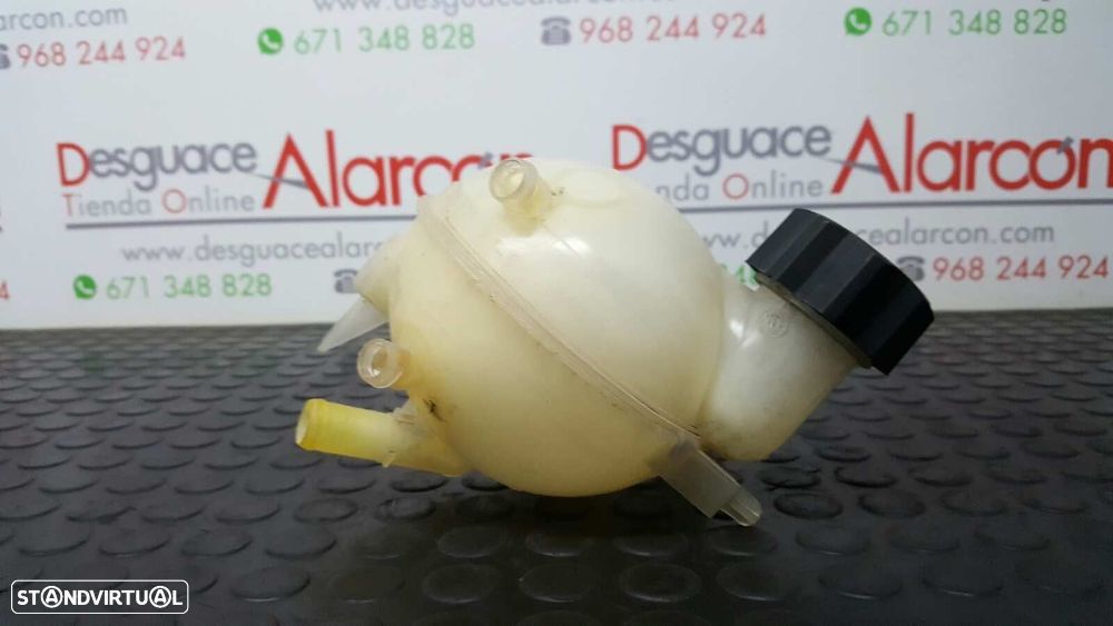 DEPOSÍTO DE EXPANSÃO CITROEN C4 BERLINA COLLECTION - 4