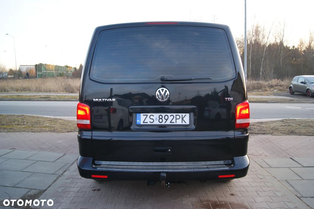 Volkswagen Multivan - 7