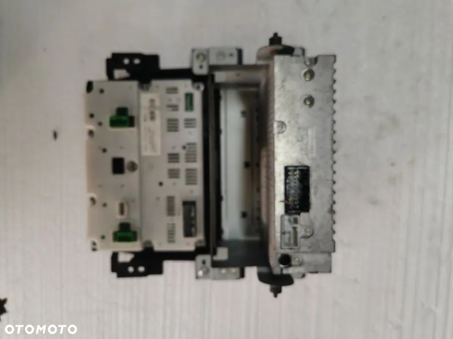 Suzuki Grand Vitara II rok radio mp3 - 2