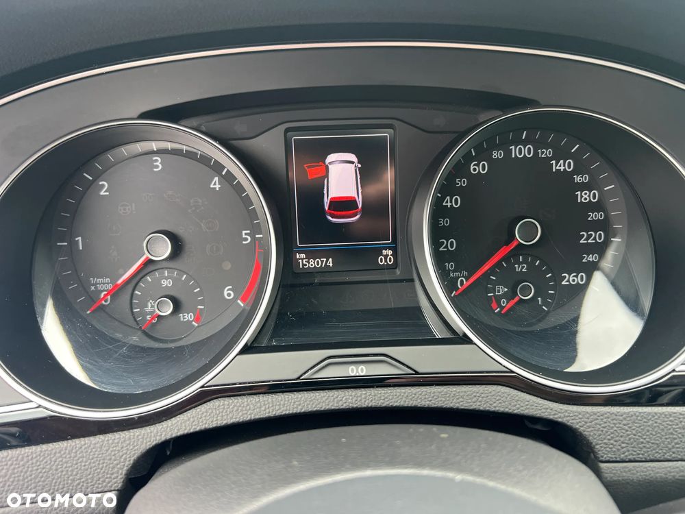 Volkswagen Passat 2.0 TDI SCR DSG Comfortline - 20