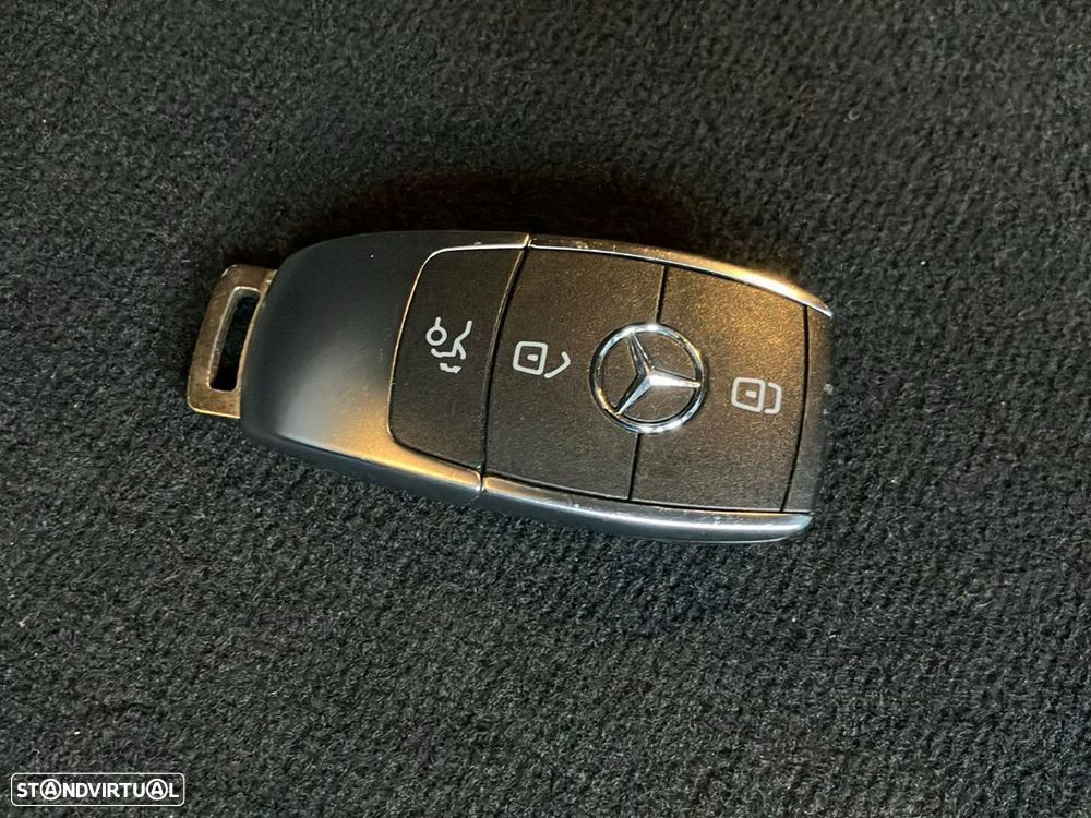 Mercedes-Benz CLA 180 d Shooting Brake AMG Line Aut. - 19