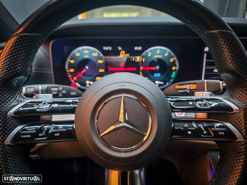 Mercedes-Benz E 300 de 9G-TRONIC AMG Line - 29