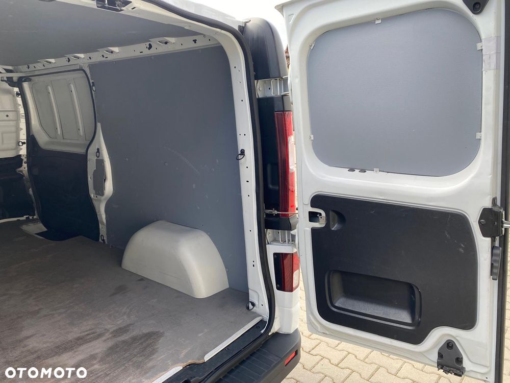 Opel VIVARO - 25