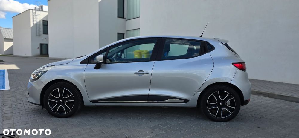 Renault Clio - 15